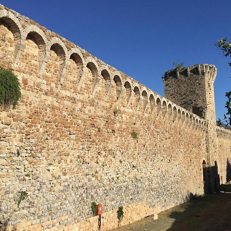 Massa Alta B&B E Appartamenti Massa Marittima Bagian luar foto
